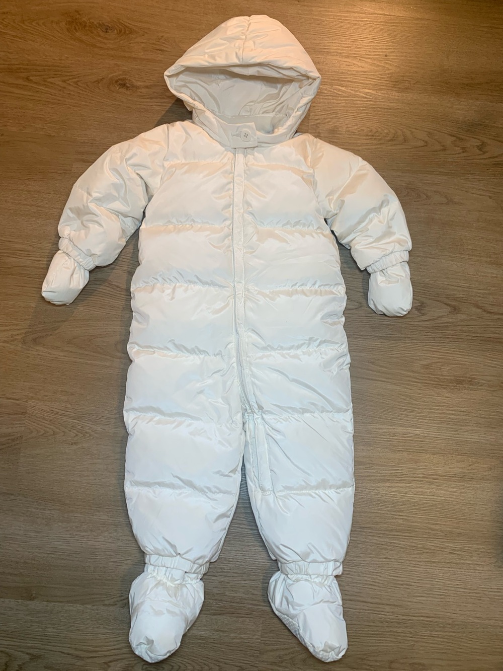 Baby Gap 18-24 month White Down Snowsuit Puffer Fleece Lined Removable Boot Mitt